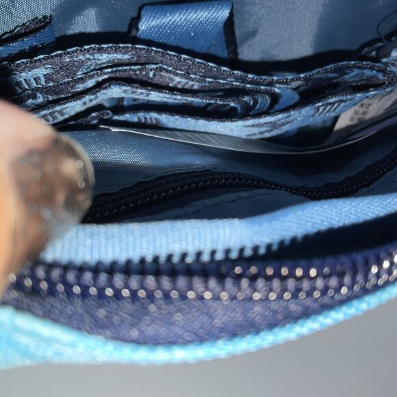 Walt Disney World Stitch Fanny Pack With A Belt To Make It In To A Cross Body - Picture 3 of 8